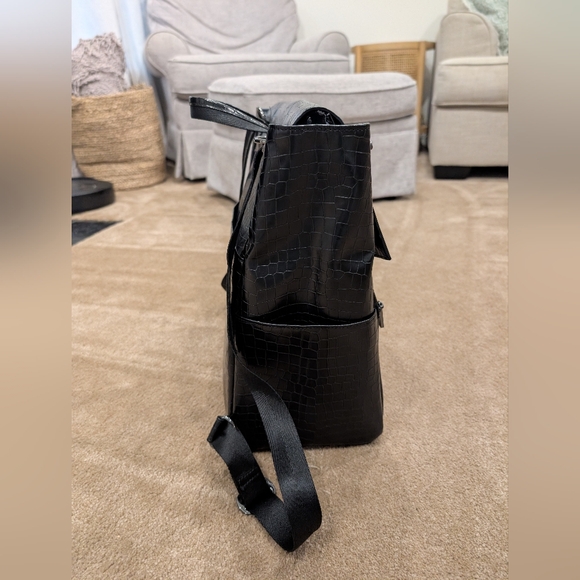 Black Freshly Picked Diaper Bag - Picture 3 of 7